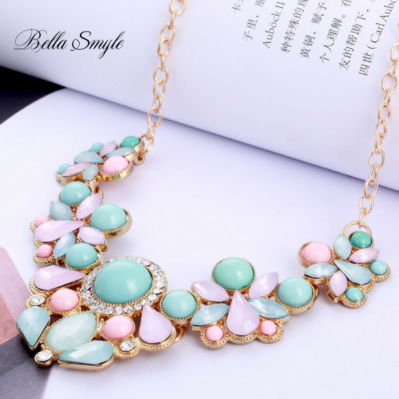 Bella Smyle Jewelry - N46 | Pink Blue Beads Geometric Mosaic Necklace
